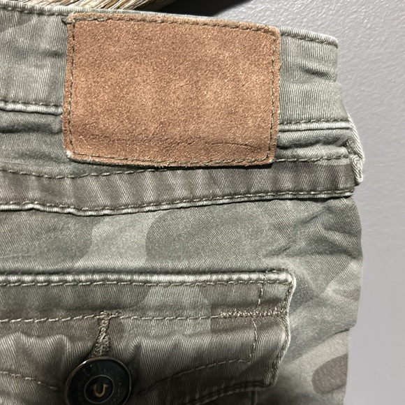 True Religion Camouflage Camo olive green - Picture 6 of 11